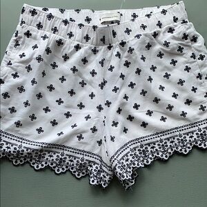 Abercrombie & Fitch White and Black Women Shorts